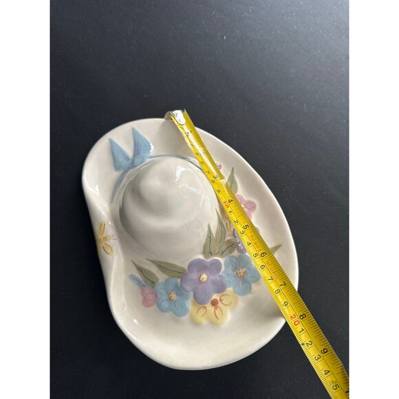 Vintage West Coast Pottery Ceramic Floral Bonnet Hat Wall Art Pocket Vase - Picture 9 of 11